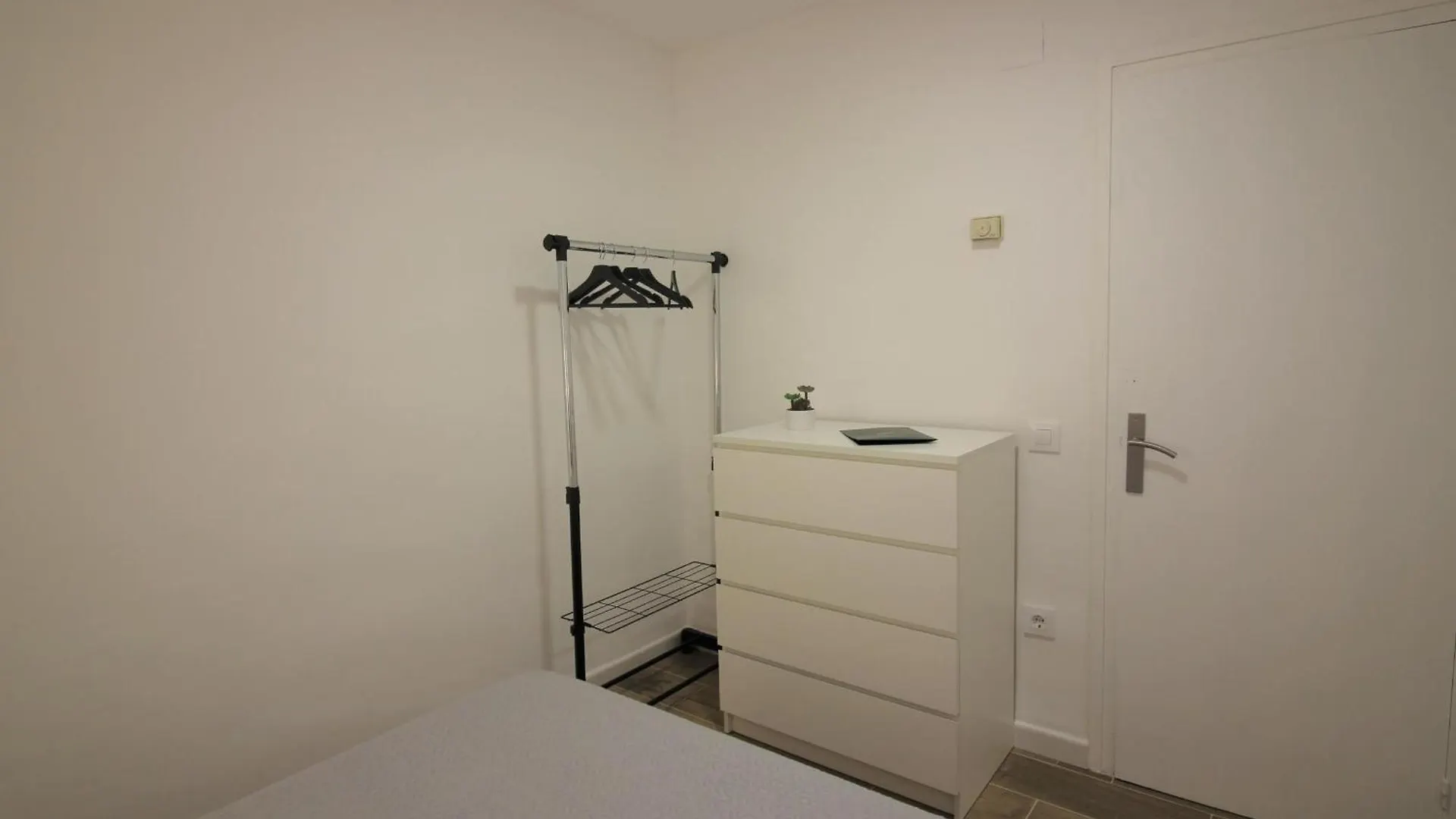 Apartamento Renovado En El Centro De Roses A Solo 150M De La Playa, Ideal Para Parejas - Es-228-110